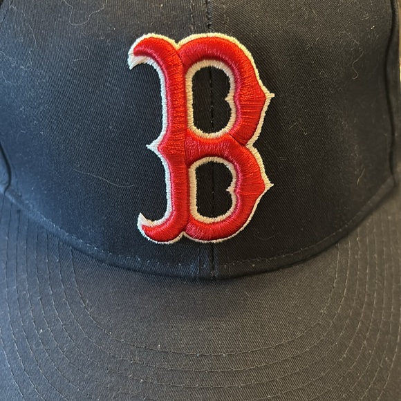 MLB by OC Sports youth size Boston Red Sox hat - Picture 2 of 5